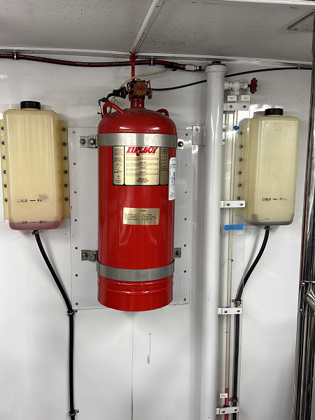 4B094D16-541D-41E3-9447-2101211E3B60